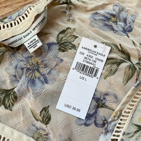 Floral top - Picture 2 of 5